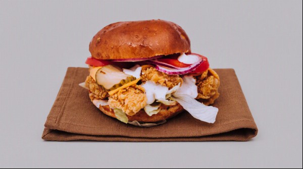 Restauracja Kinowa Craft Food and Pub Krasnik CHICKEN BURGER